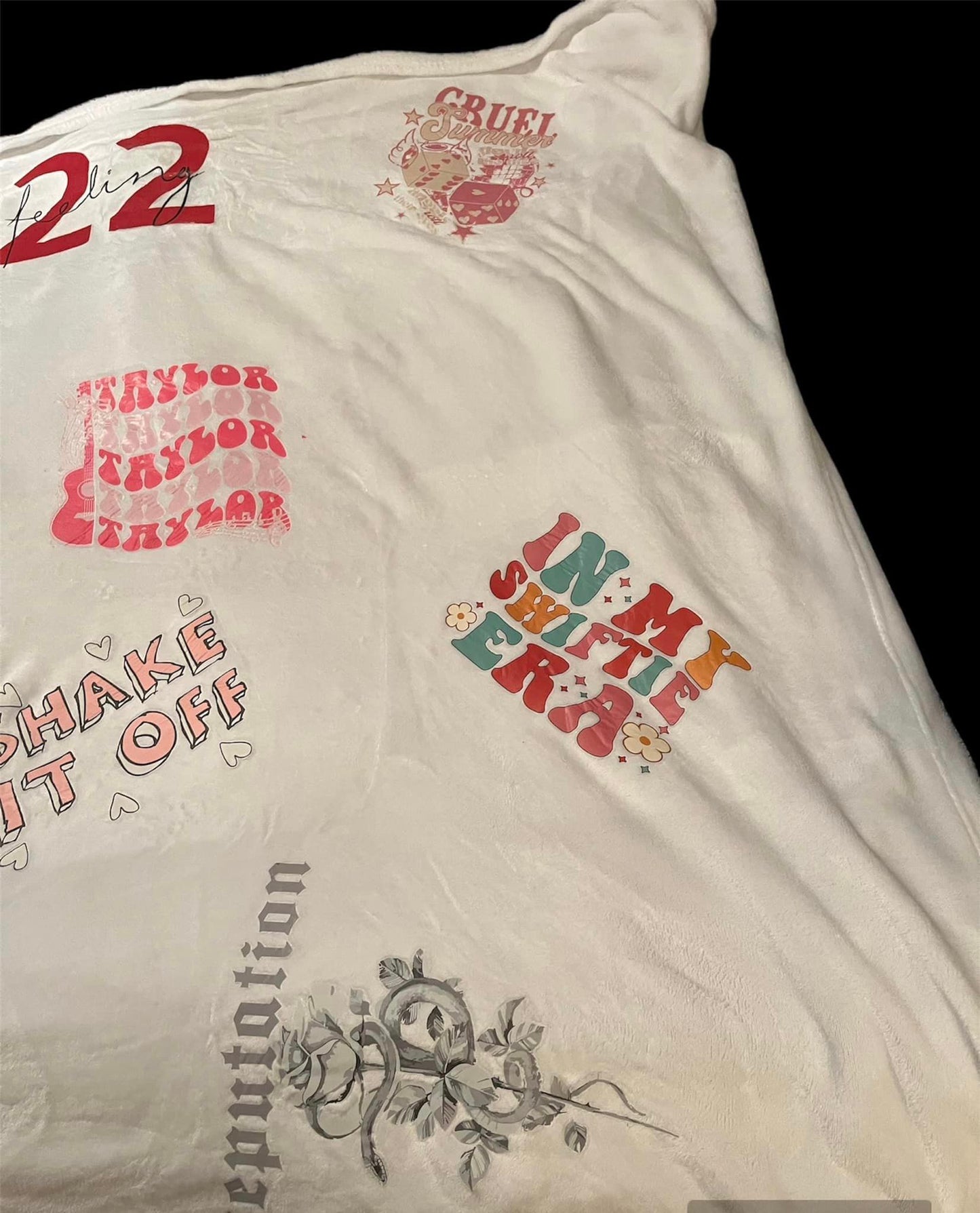 Taylor's Albums Blanket